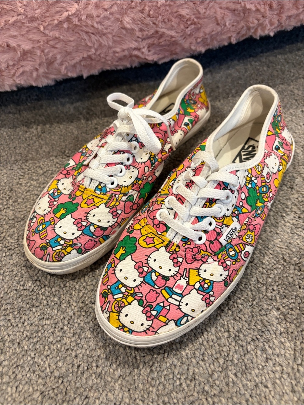Hello Kitty Vans